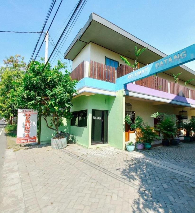 Hotel Gerung 2 Near Luwes Mall Nganjuk Mitra Reddoorz Екстериор снимка